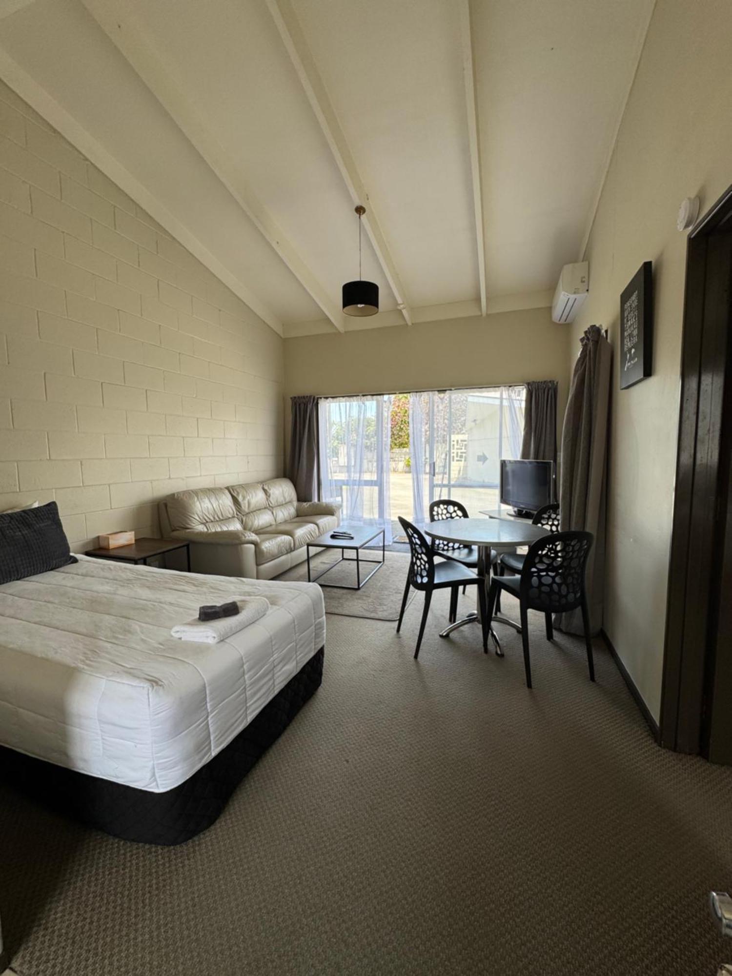 Fountain Court Motel Tauranga Ngoại thất bức ảnh